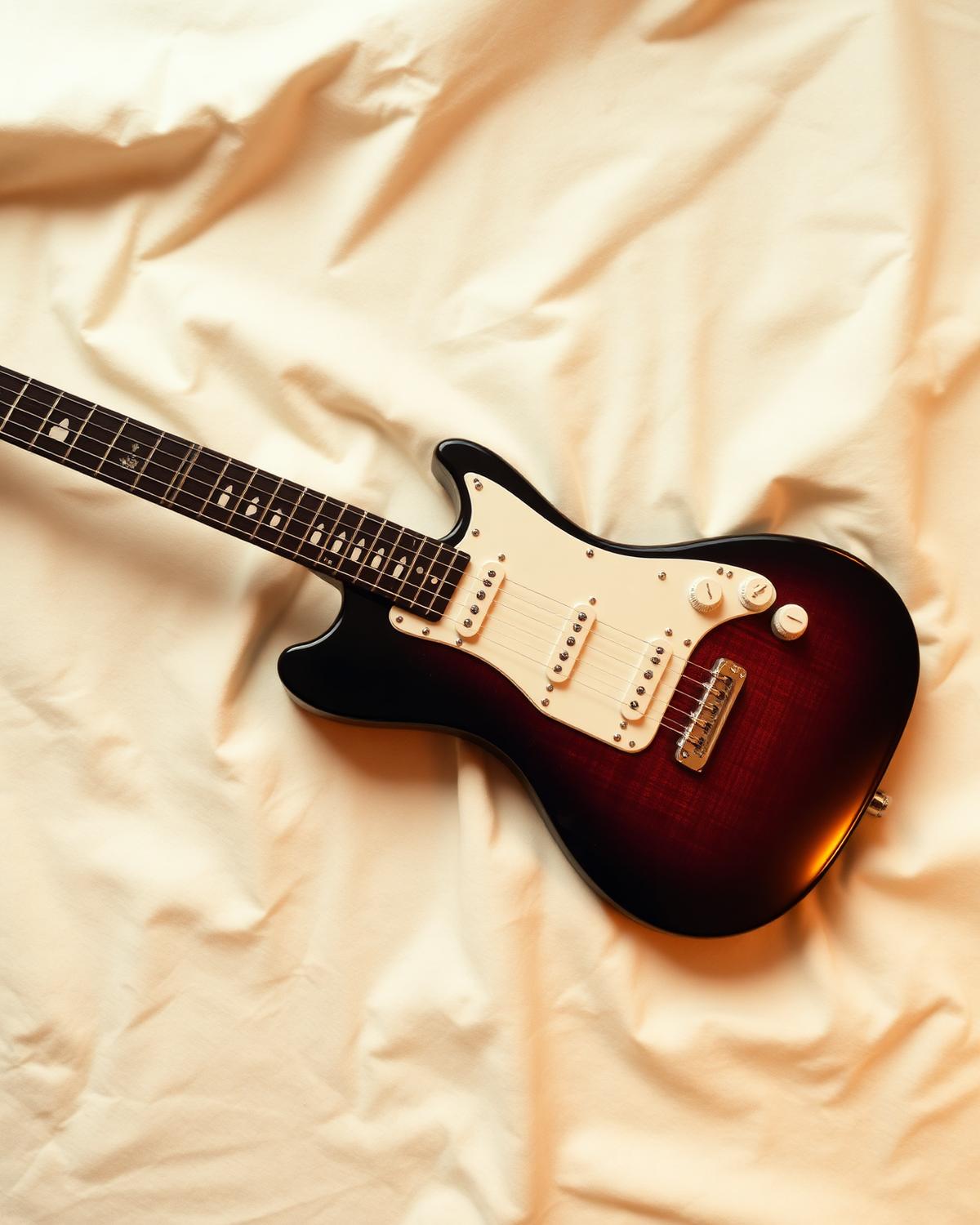 Guitarra Rickenbacker tocada por John Lennon — 1965